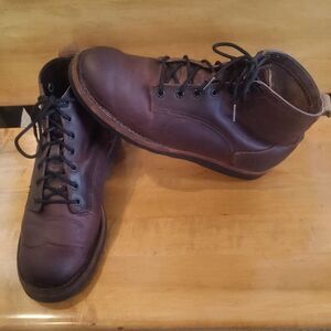 Origin USA brown boots vibram soles size 10 made in Maine